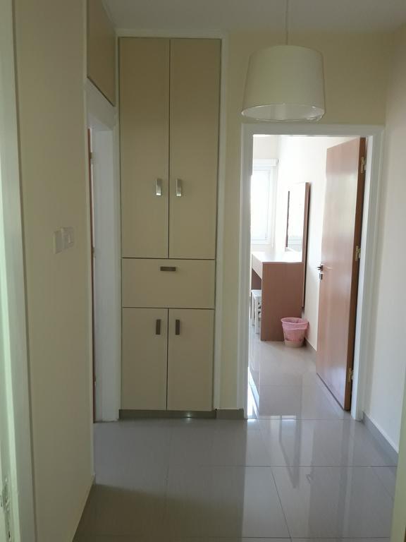 32 Hill Court Daire Larnaca Dış mekan fotoğraf