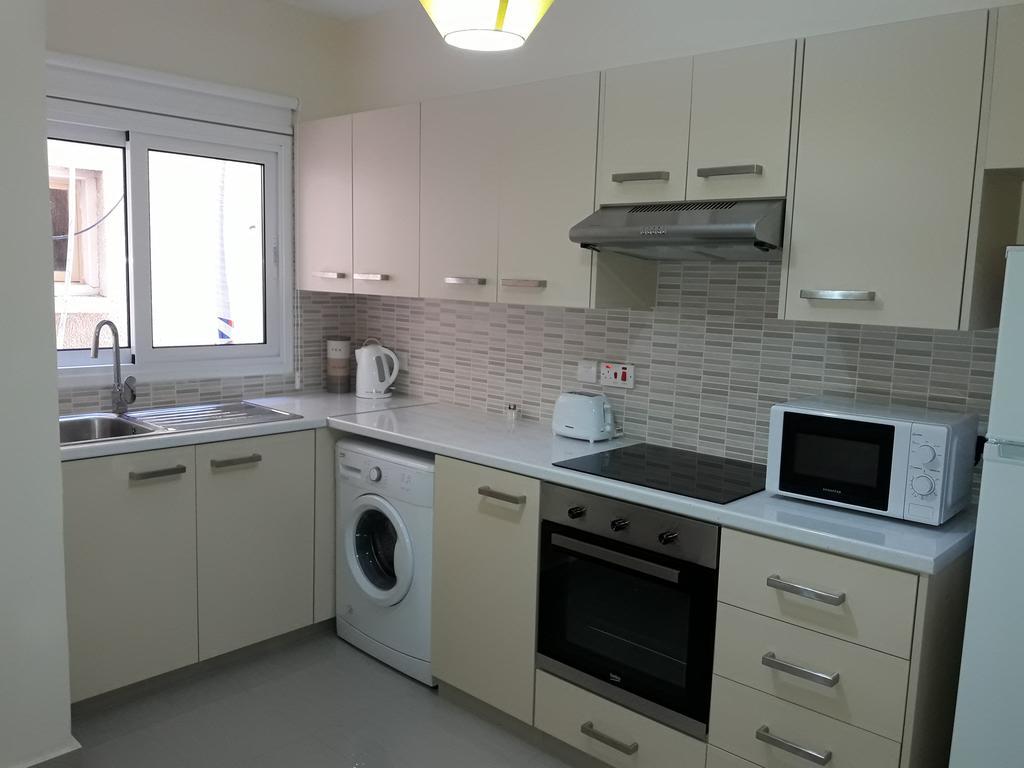 32 Hill Court Daire Larnaca Dış mekan fotoğraf