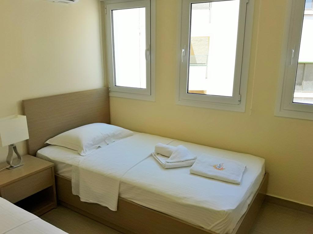 32 Hill Court Daire Larnaca Dış mekan fotoğraf